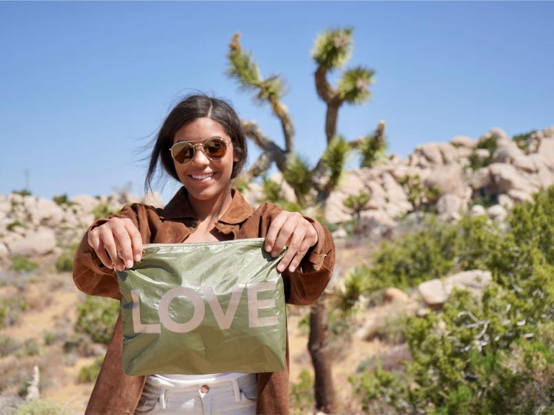 Bolsa de maquillaje pequeña